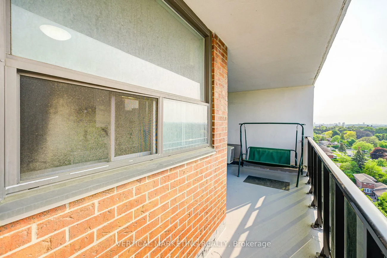 20, Gilder, Eglinton East, Toronto