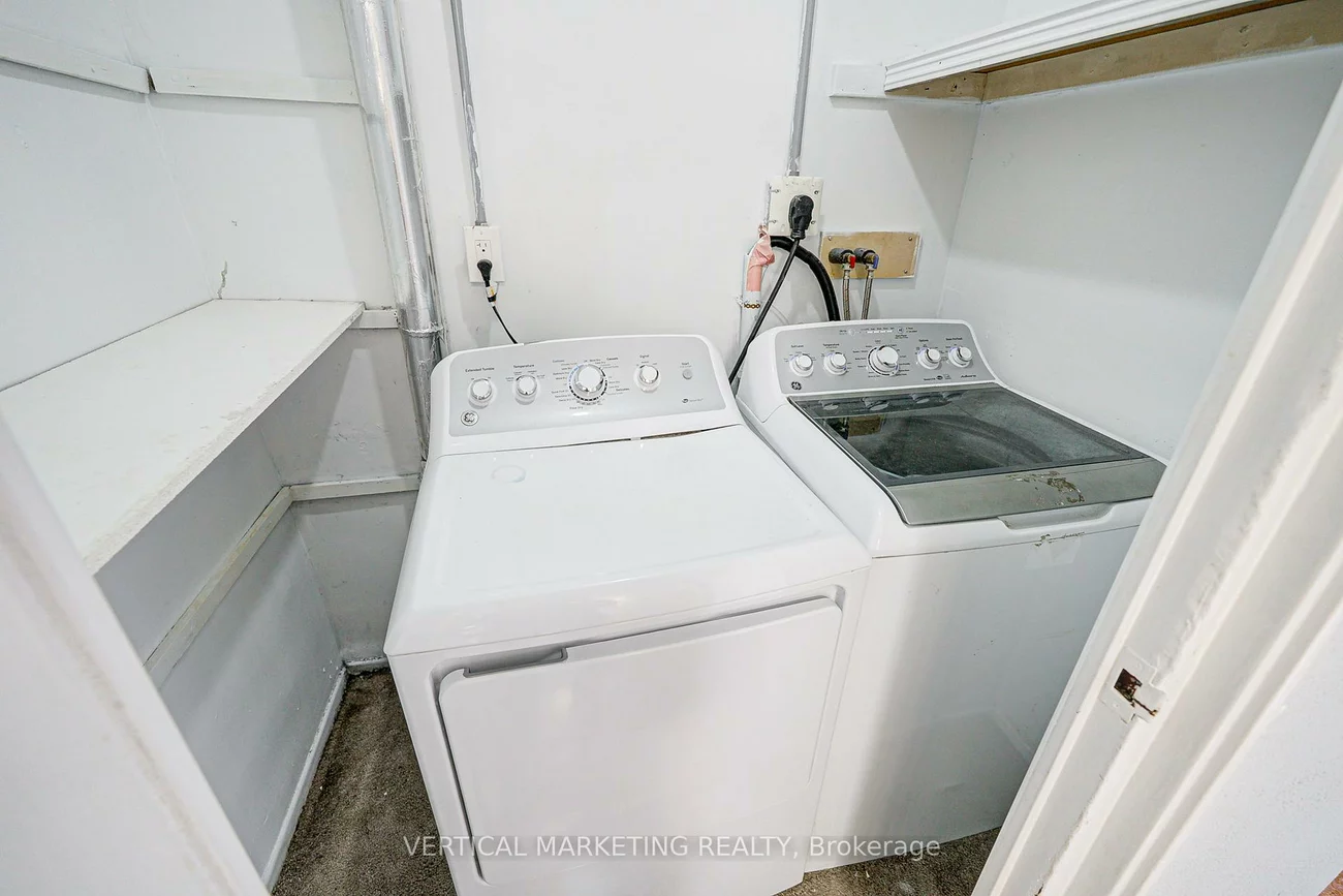 20, Gilder, Eglinton East, Toronto