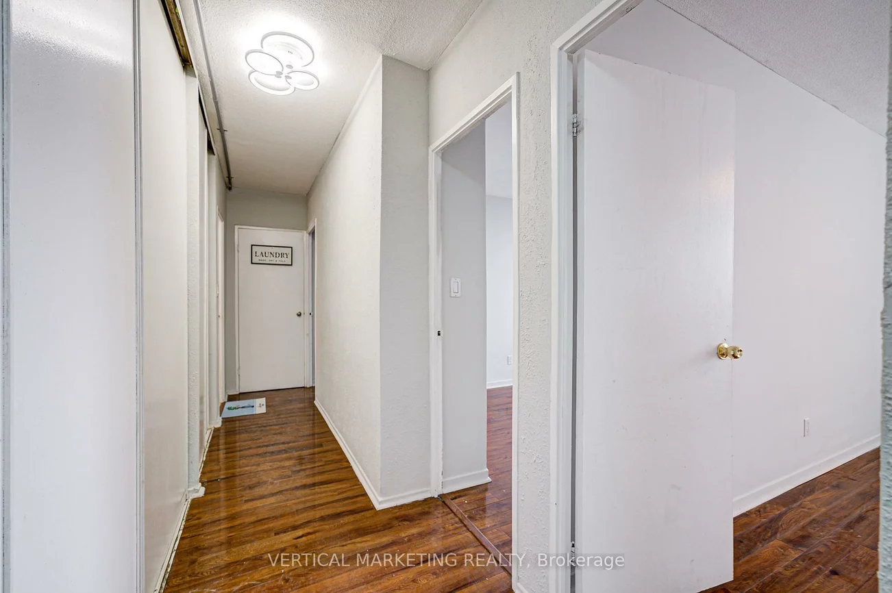 20, Gilder, Eglinton East, Toronto