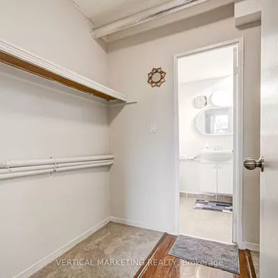 20, Gilder, Eglinton East, Toronto