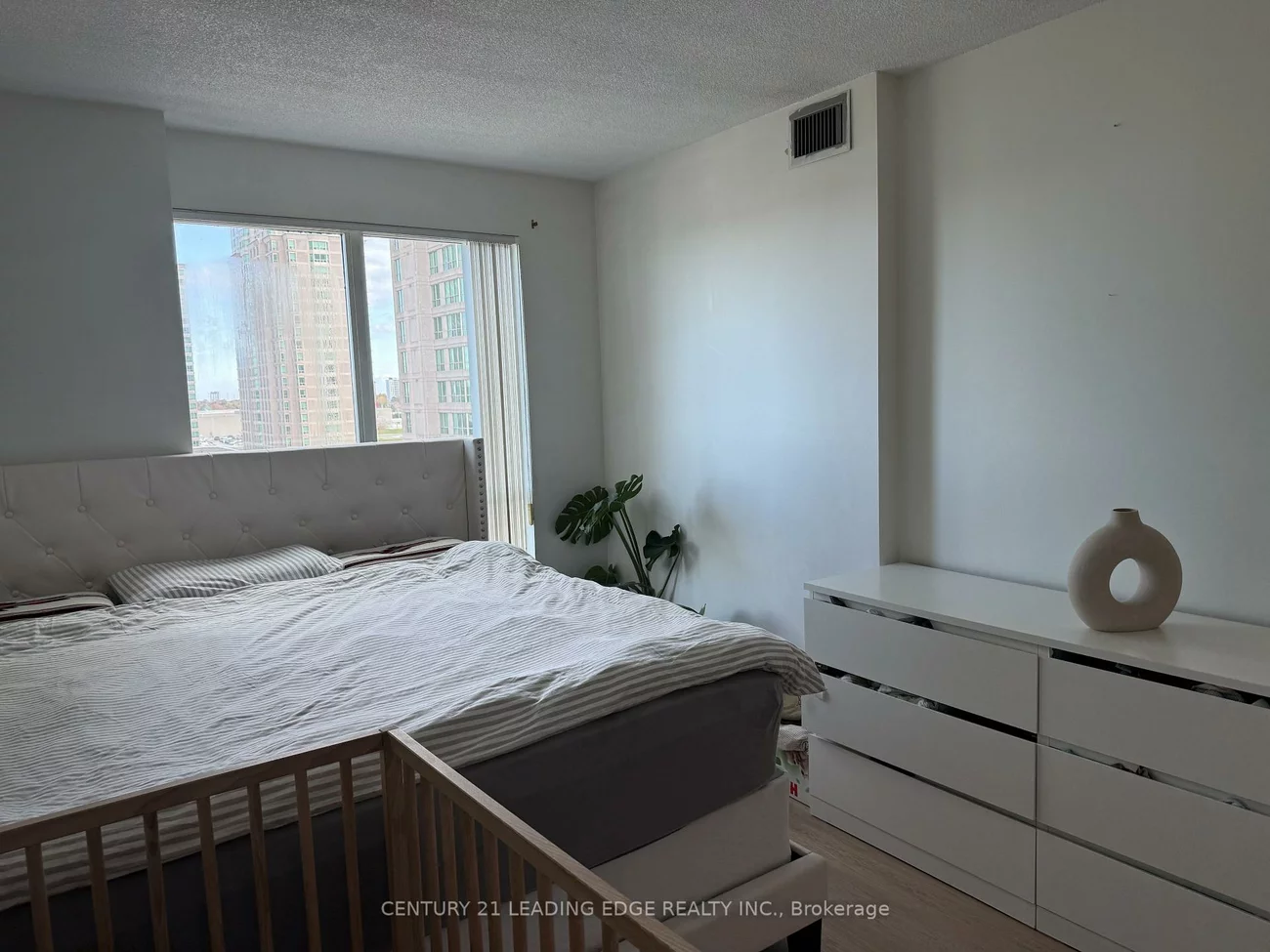 18, Lee Centre, Woburn, Toronto