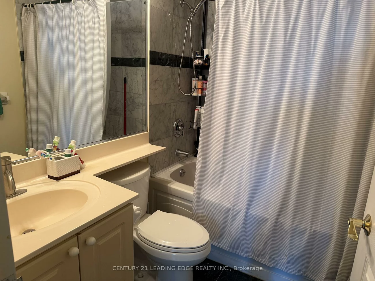 18, Lee Centre, Woburn, Toronto