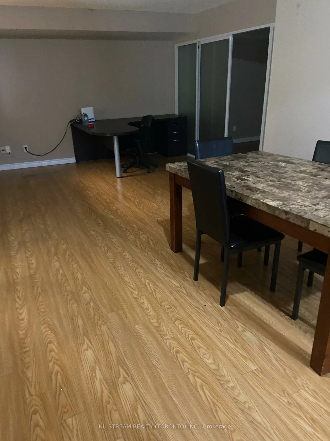 68, Corporate, Woburn, Toronto