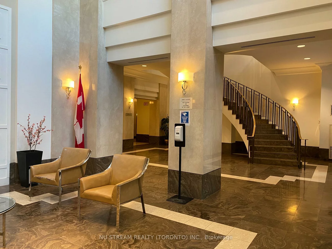 68, Corporate, Woburn, Toronto