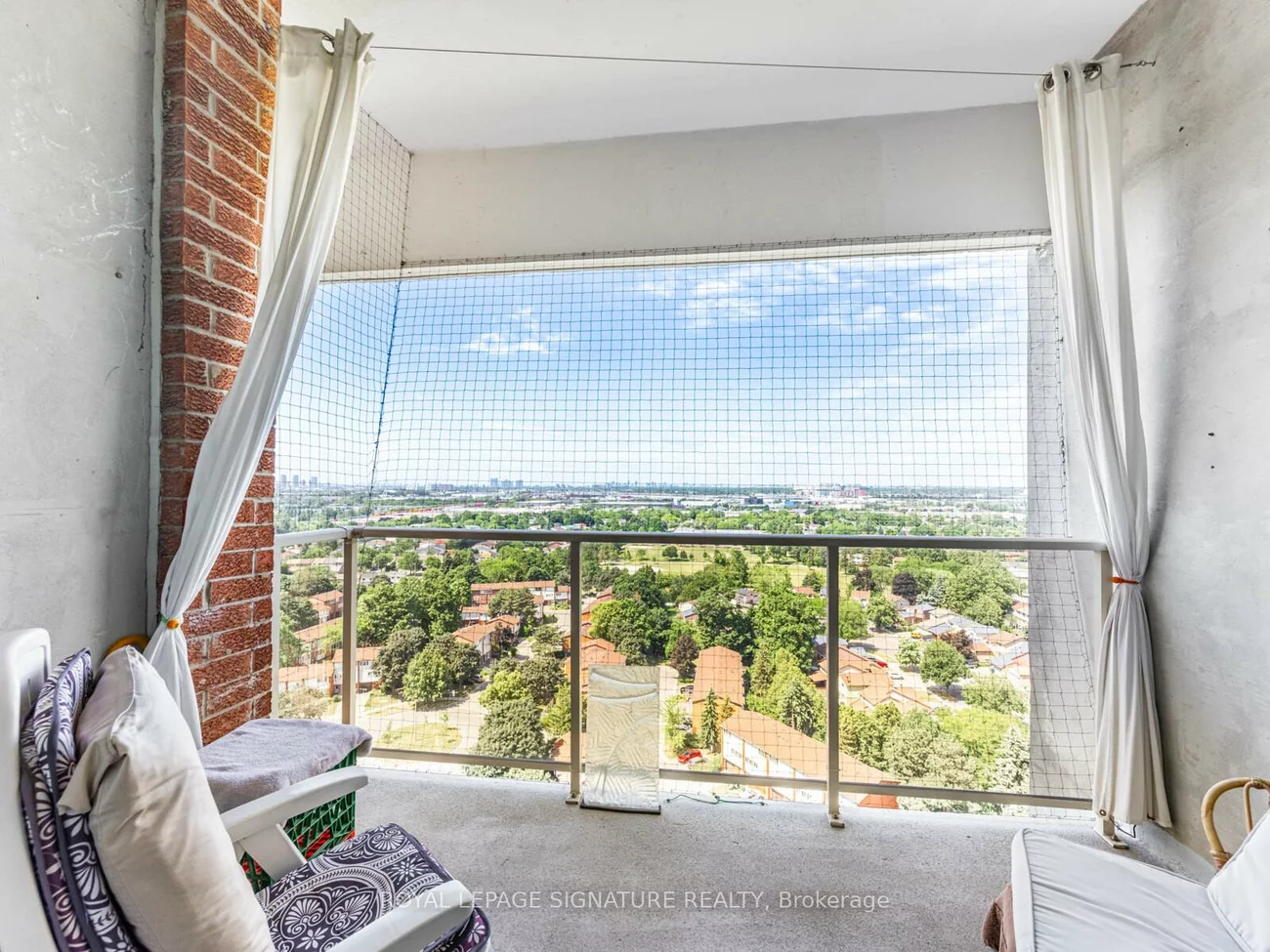 100, Wingarden, Malvern, Toronto