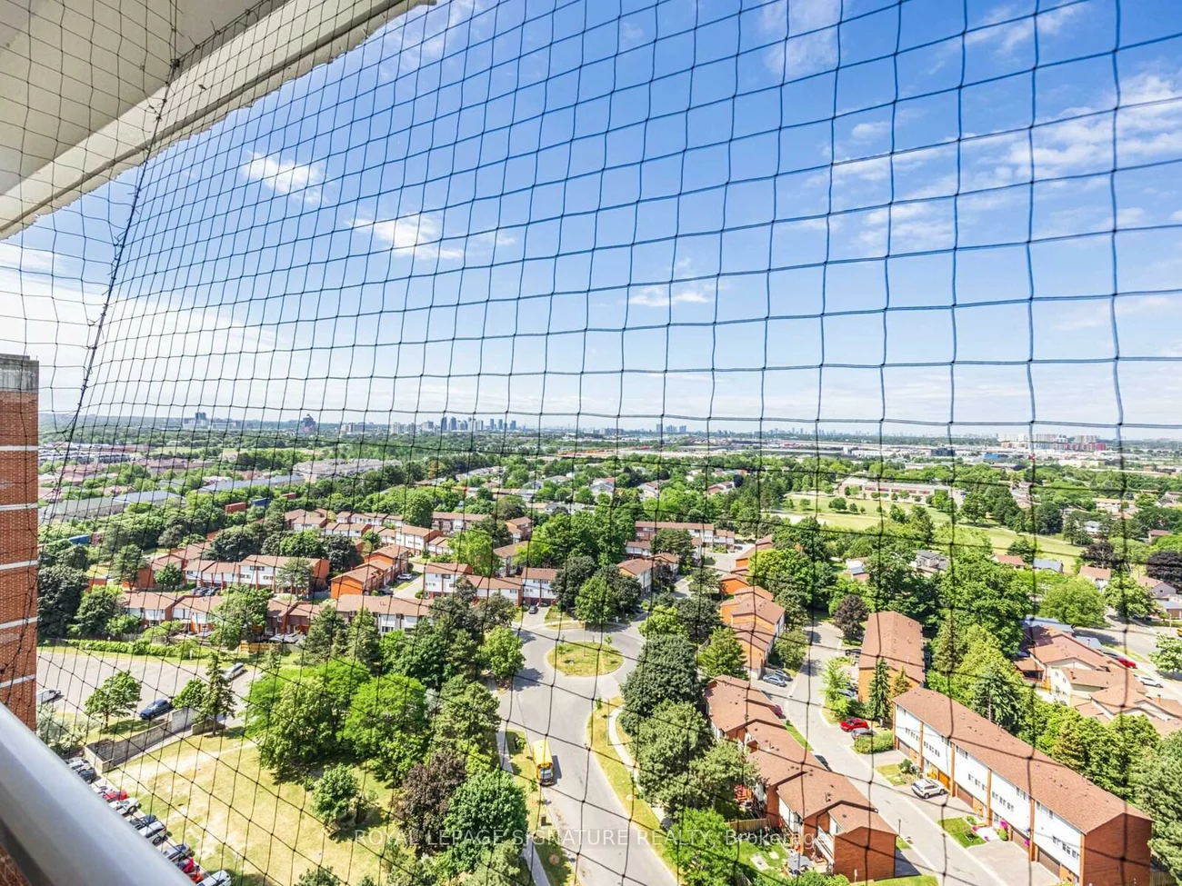 100, Wingarden, Malvern, Toronto