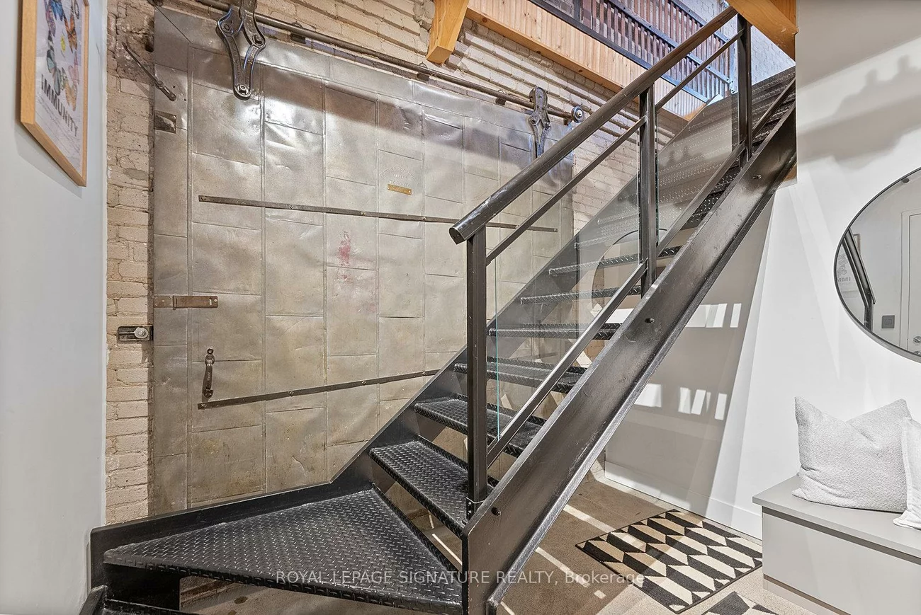 68, Broadview, South Riverdale, Toronto