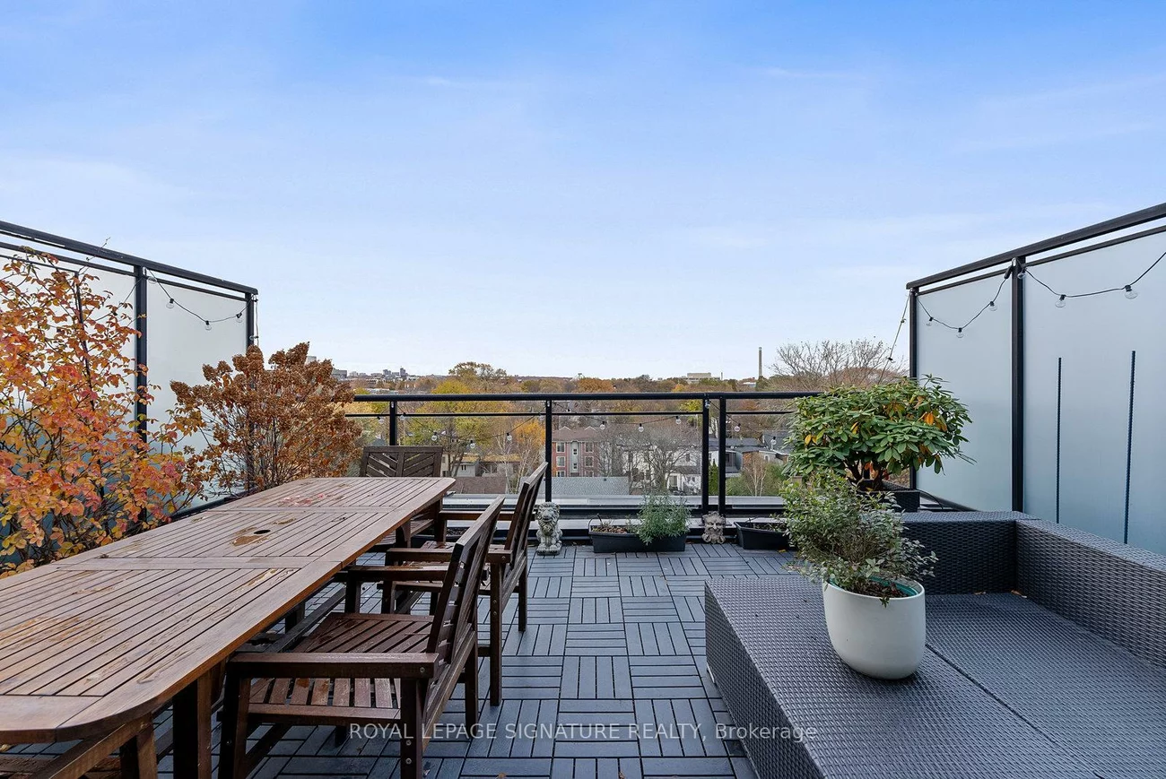 68, Broadview, South Riverdale, Toronto