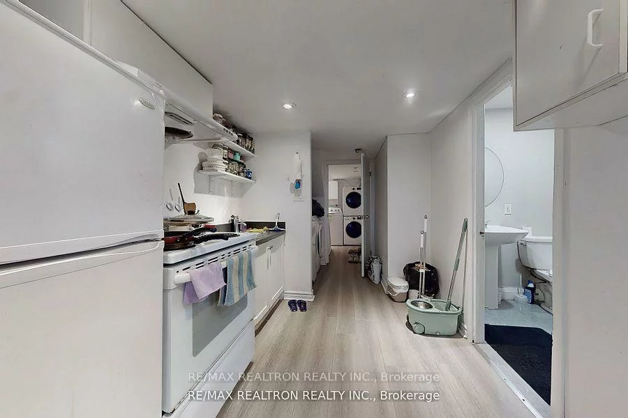 1121, Sandhurst, Agincourt North, Toronto