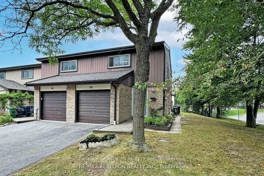 1121, Sandhurst, Agincourt North, Toronto