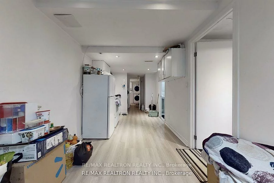 1121, Sandhurst, Agincourt North, Toronto