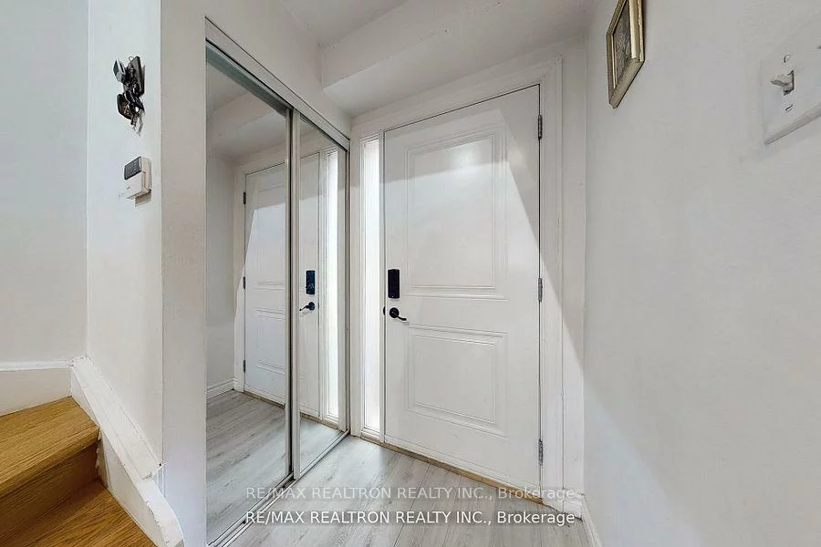 1121, Sandhurst, Agincourt North, Toronto