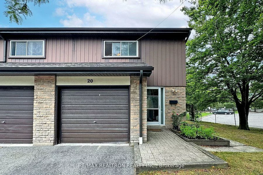 1121, Sandhurst, Agincourt North, Toronto