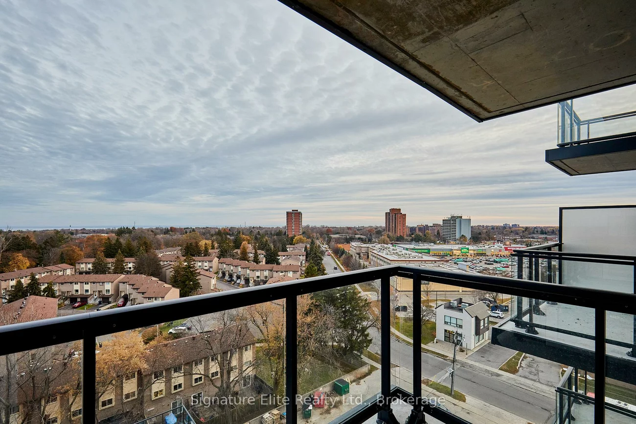 4569, Kingston, West Hill, Toronto