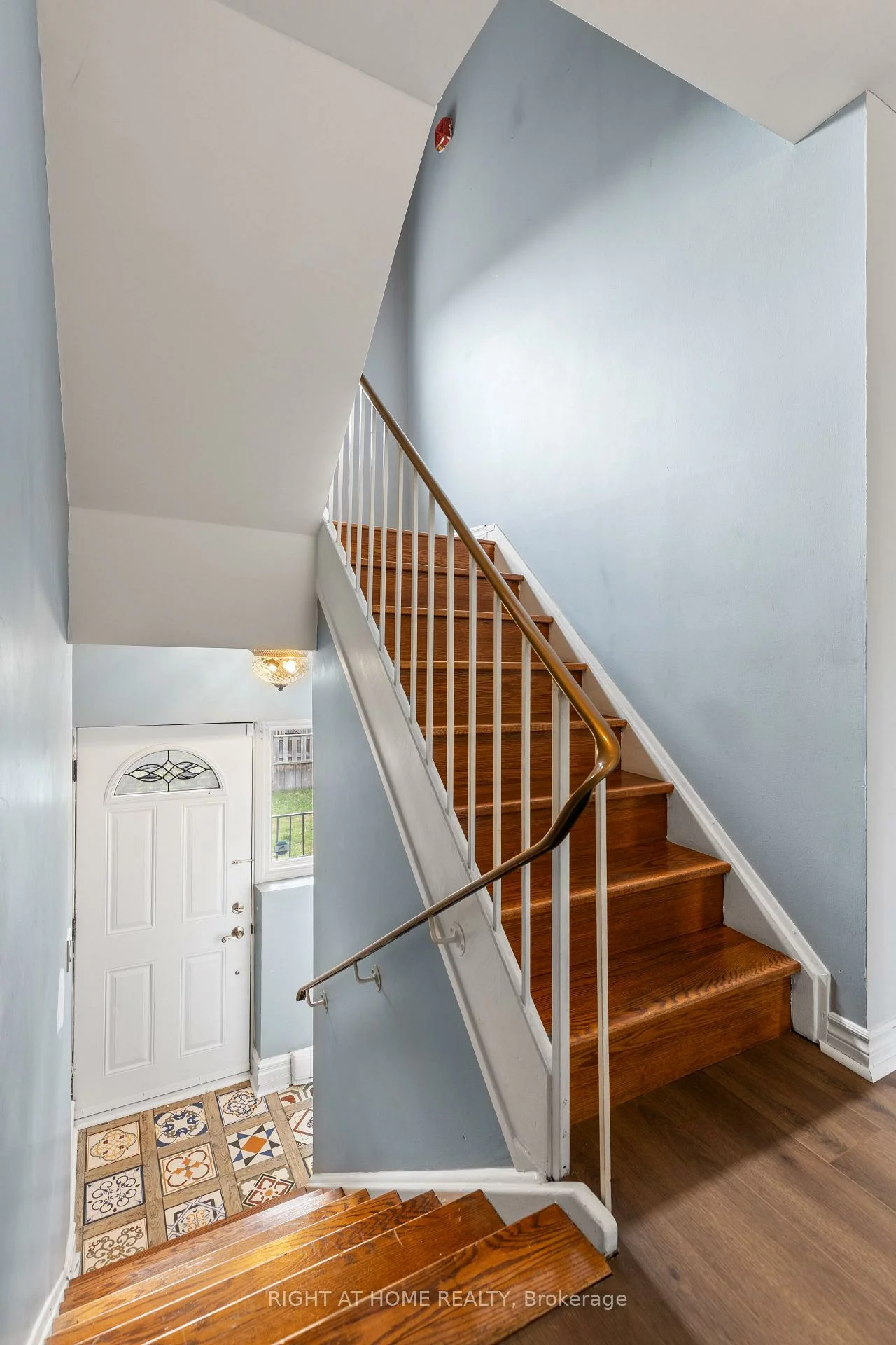 91, Muir, Scarborough Village, Toronto