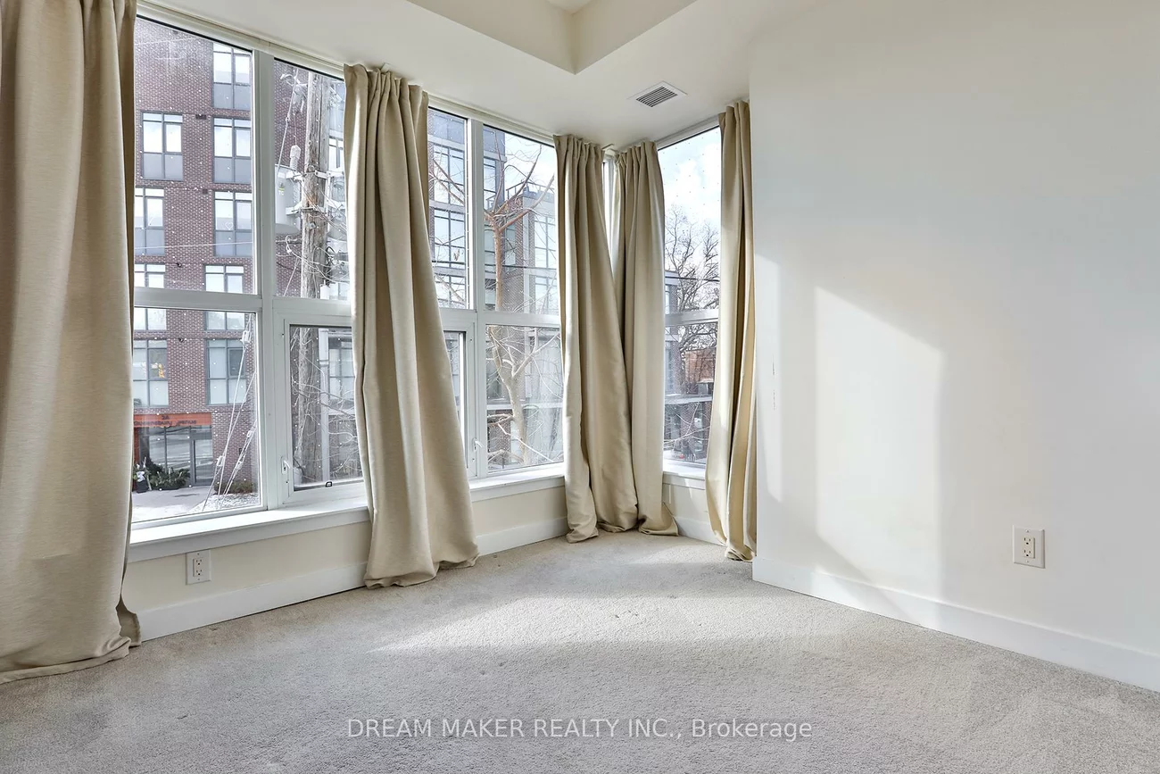 1350, Kingston, Birchcliffe-Cliffside, Toronto