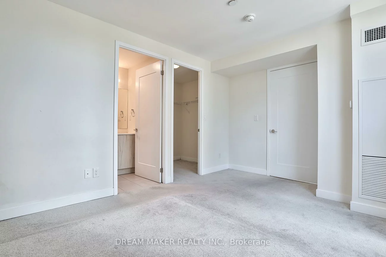 1350, Kingston, Birchcliffe-Cliffside, Toronto