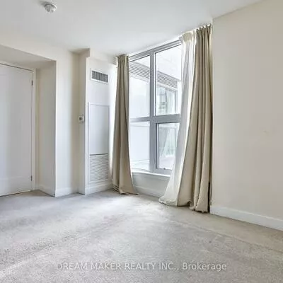 1350, Kingston, Birchcliffe-Cliffside, Toronto