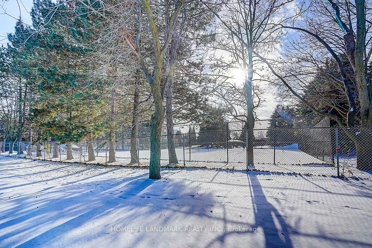 1121, Sandhurst, Agincourt North, Toronto