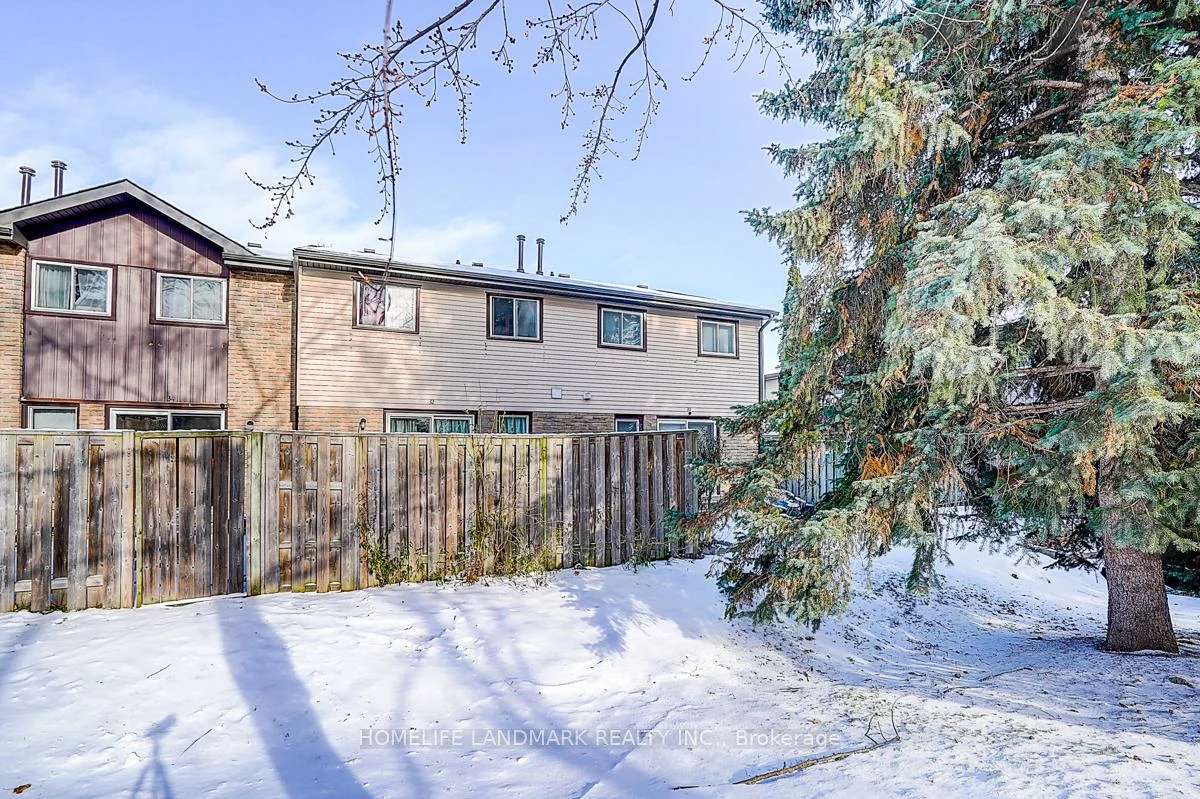 1121, Sandhurst, Agincourt North, Toronto