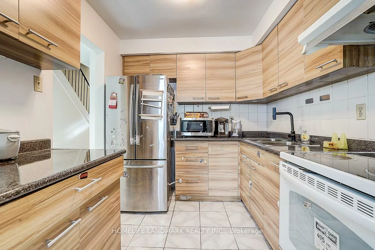 1121, Sandhurst, Agincourt North, Toronto