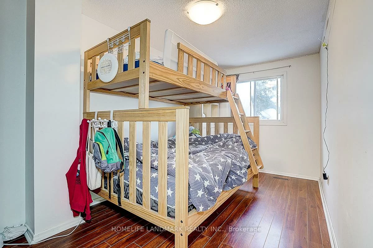 1121, Sandhurst, Agincourt North, Toronto