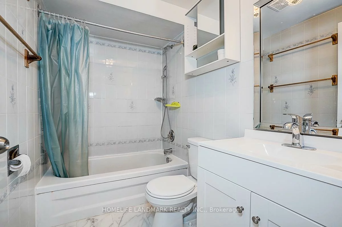 1121, Sandhurst, Agincourt North, Toronto