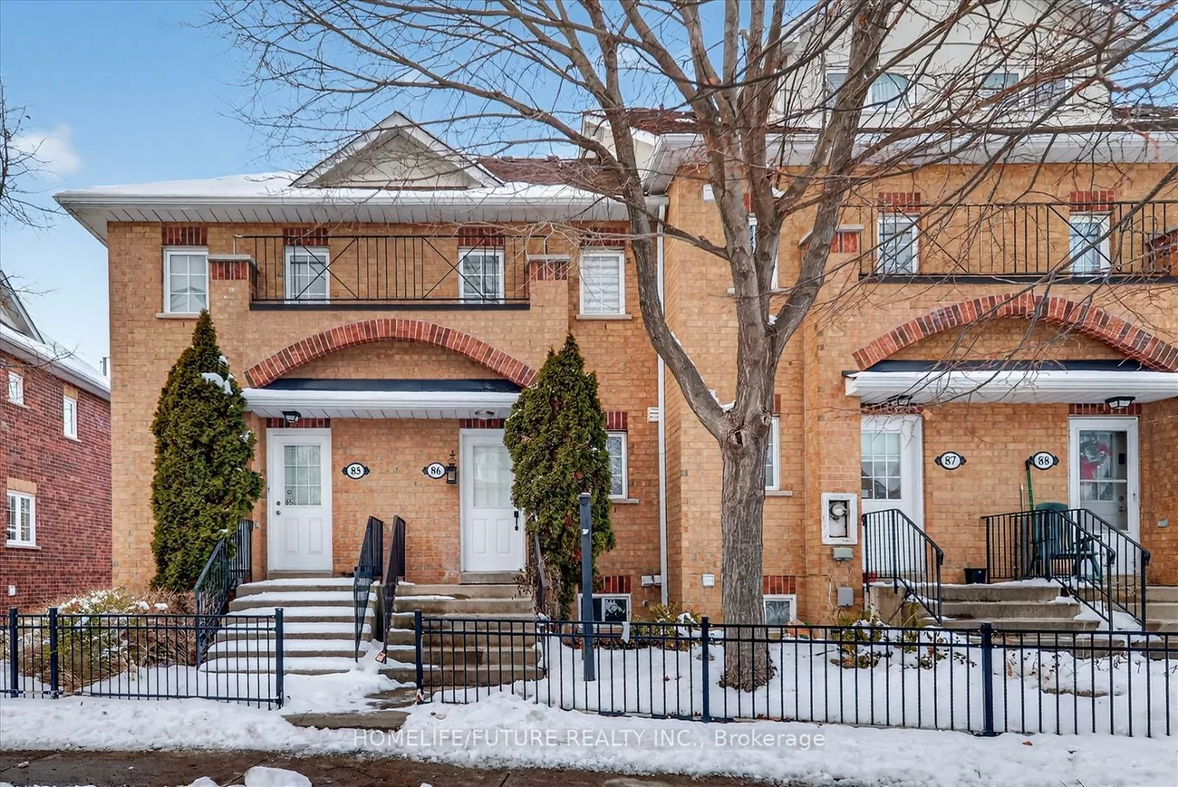 2, Hedge End, Rouge E11, Toronto