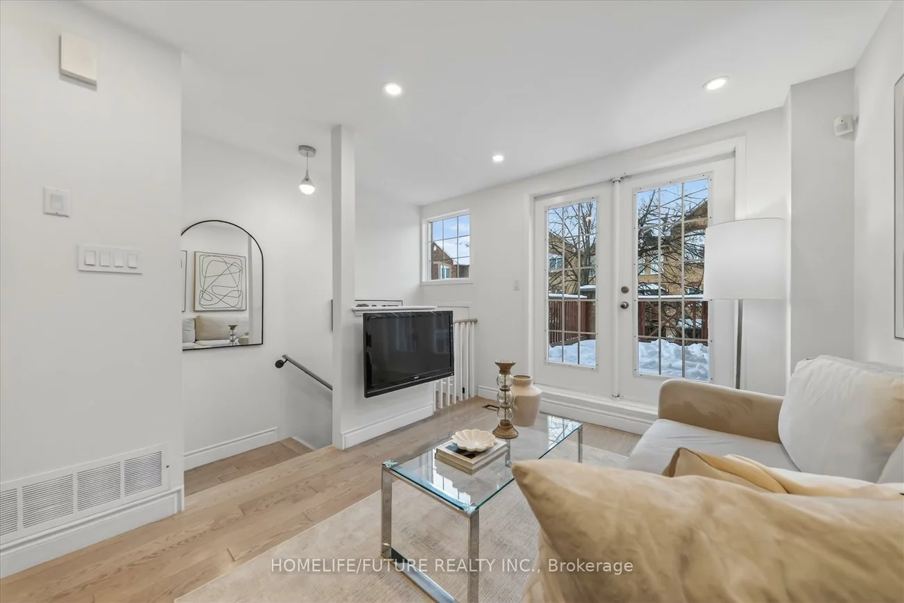 2, Hedge End, Rouge E11, Toronto