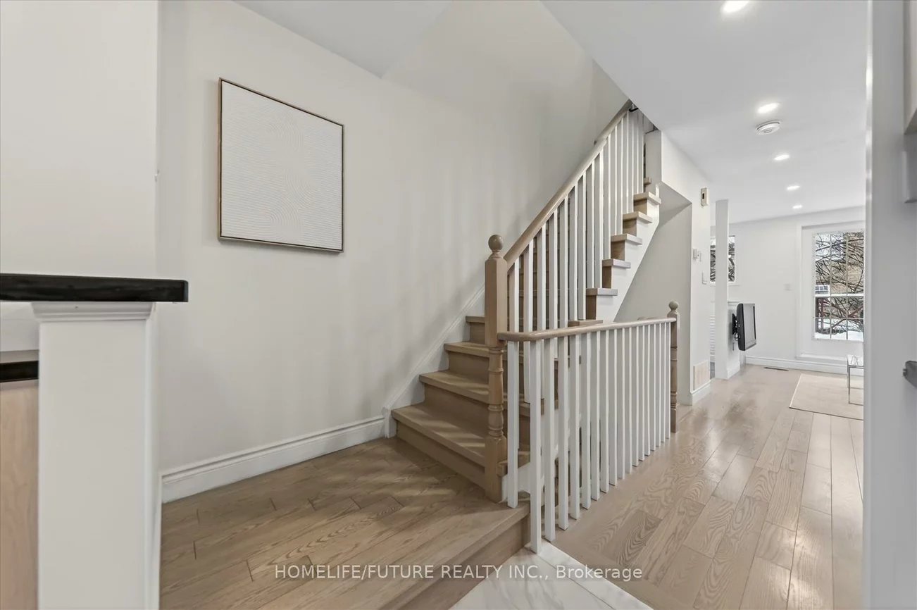 2, Hedge End, Rouge E11, Toronto