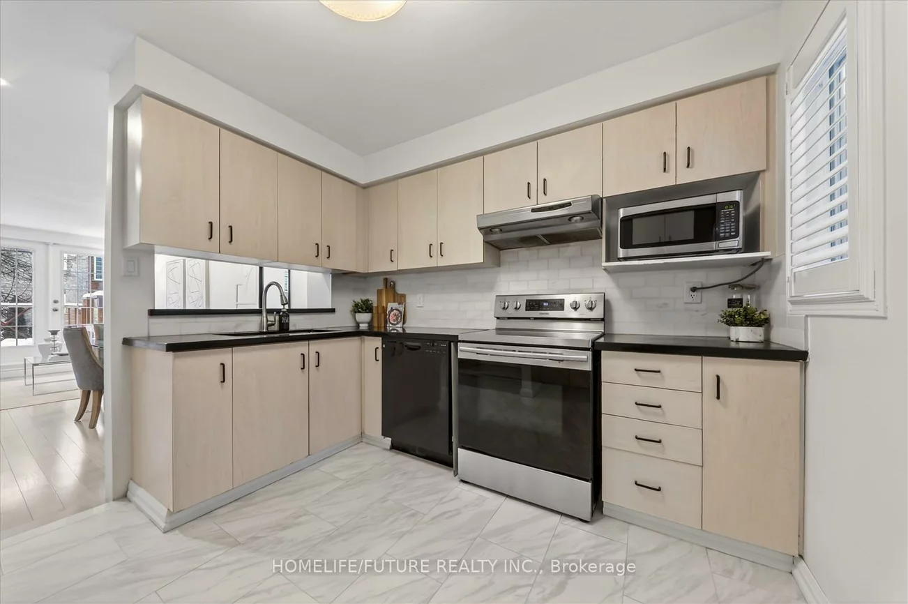 2, Hedge End, Rouge E11, Toronto