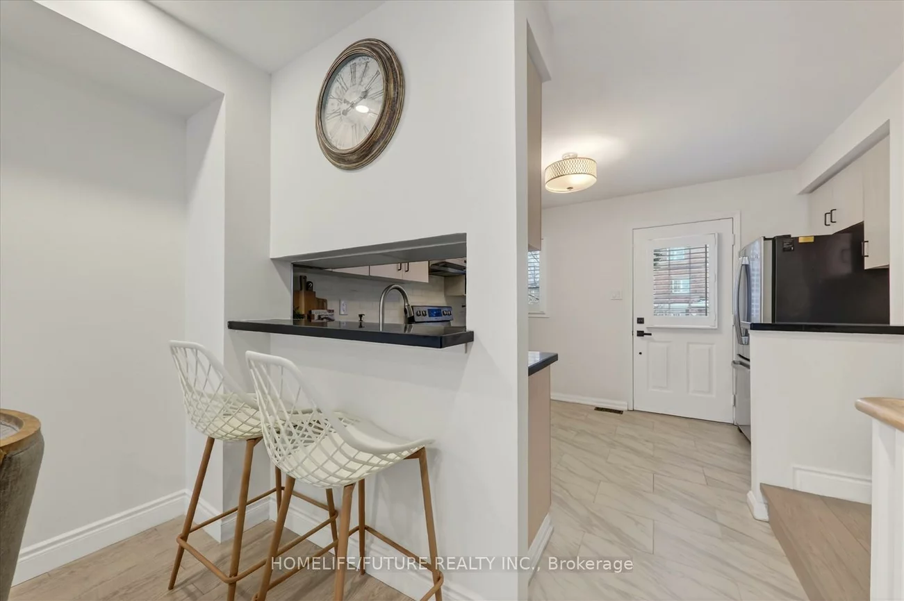 2, Hedge End, Rouge E11, Toronto