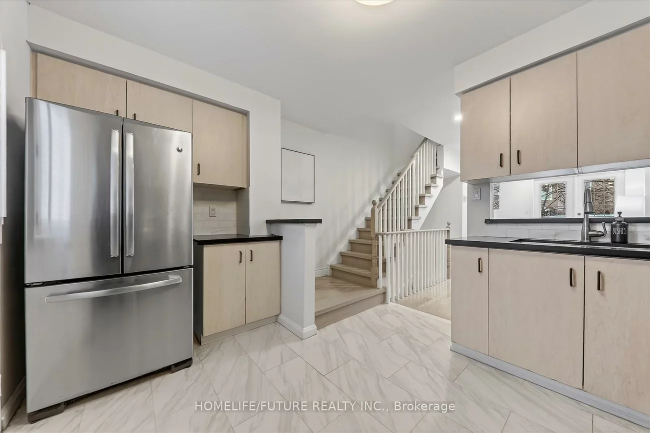 2, Hedge End, Rouge E11, Toronto