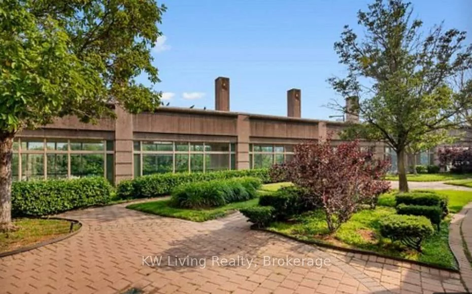 18, Lee Centre, Woburn, Toronto