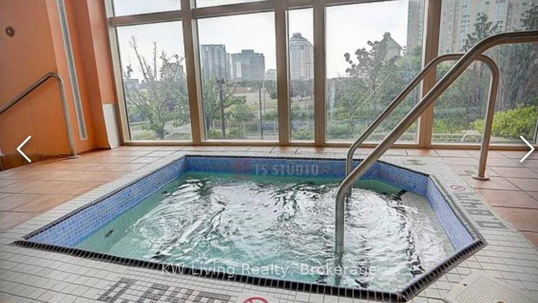 18, Lee Centre, Woburn, Toronto