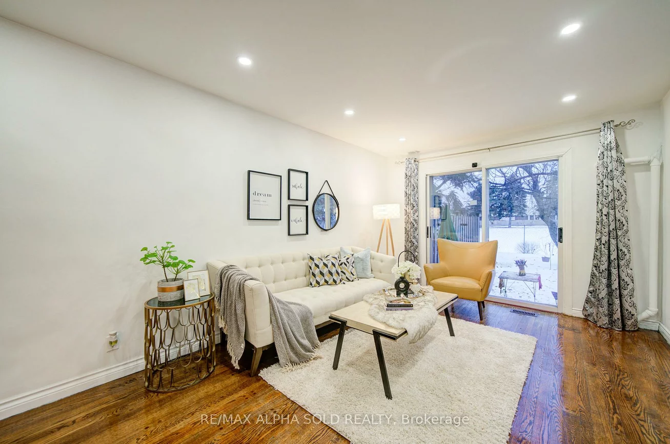 2800, Midland, Agincourt South-Malvern West, Toronto