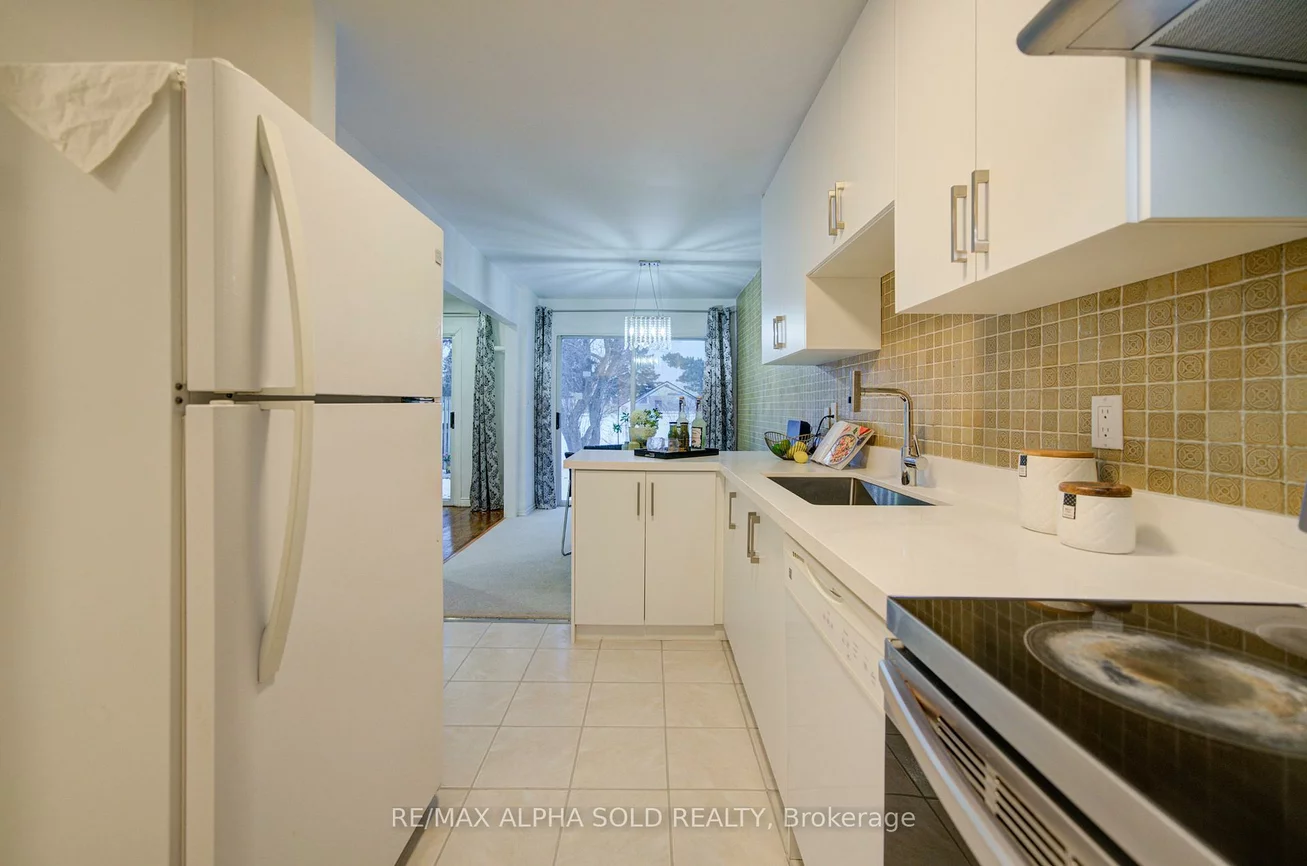 2800, Midland, Agincourt South-Malvern West, Toronto