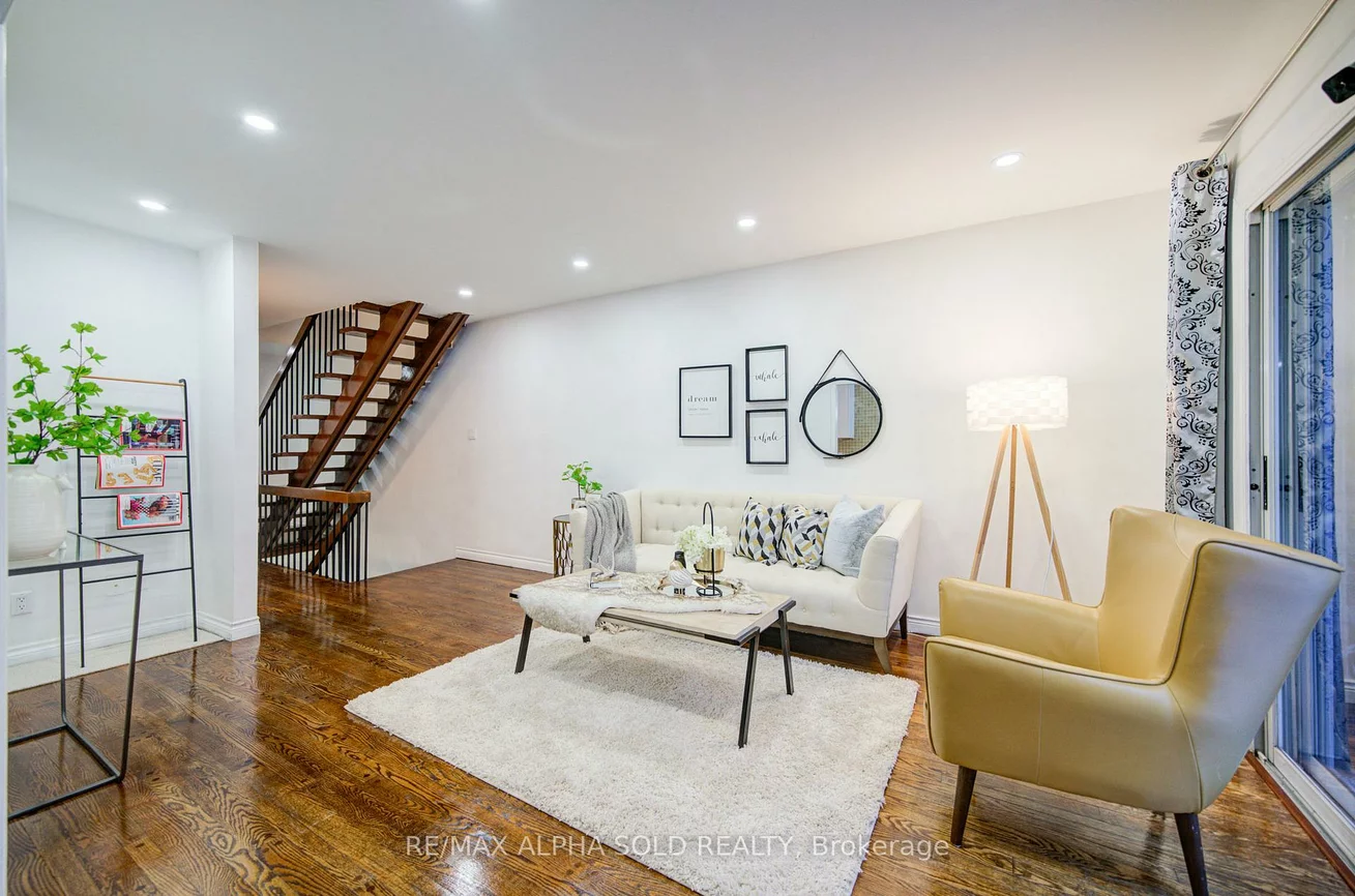 2800, Midland, Agincourt South-Malvern West, Toronto