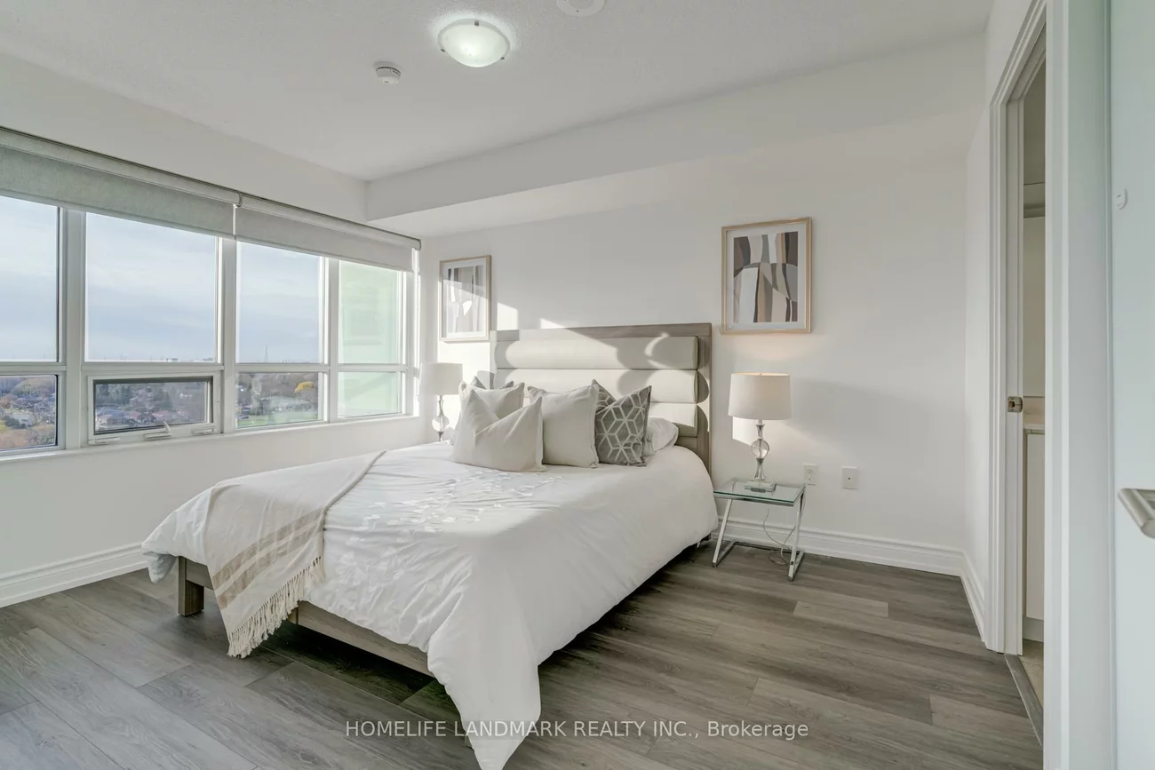 1346, Danforth, Eglinton East, Toronto