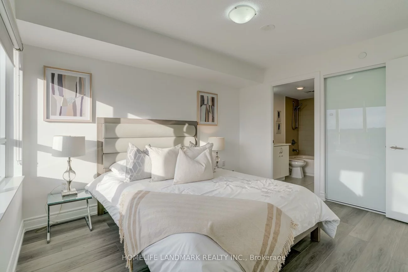 1346, Danforth, Eglinton East, Toronto