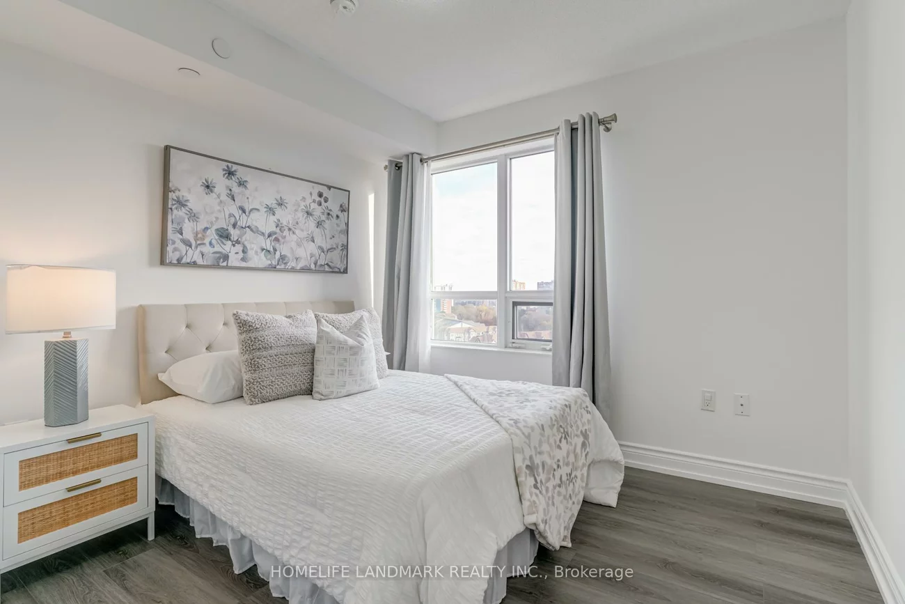 1346, Danforth, Eglinton East, Toronto