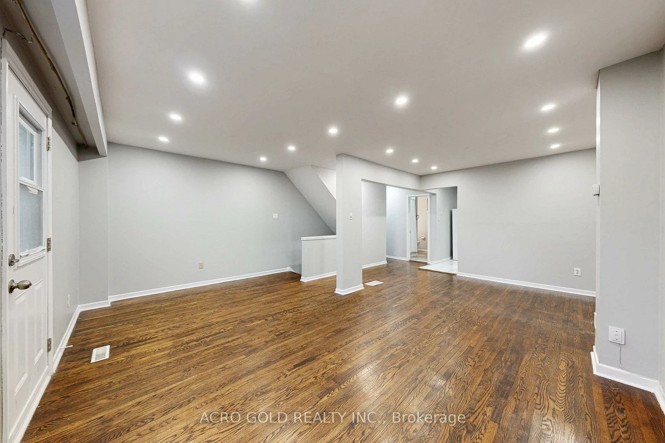 441, Military, Morningside, Toronto