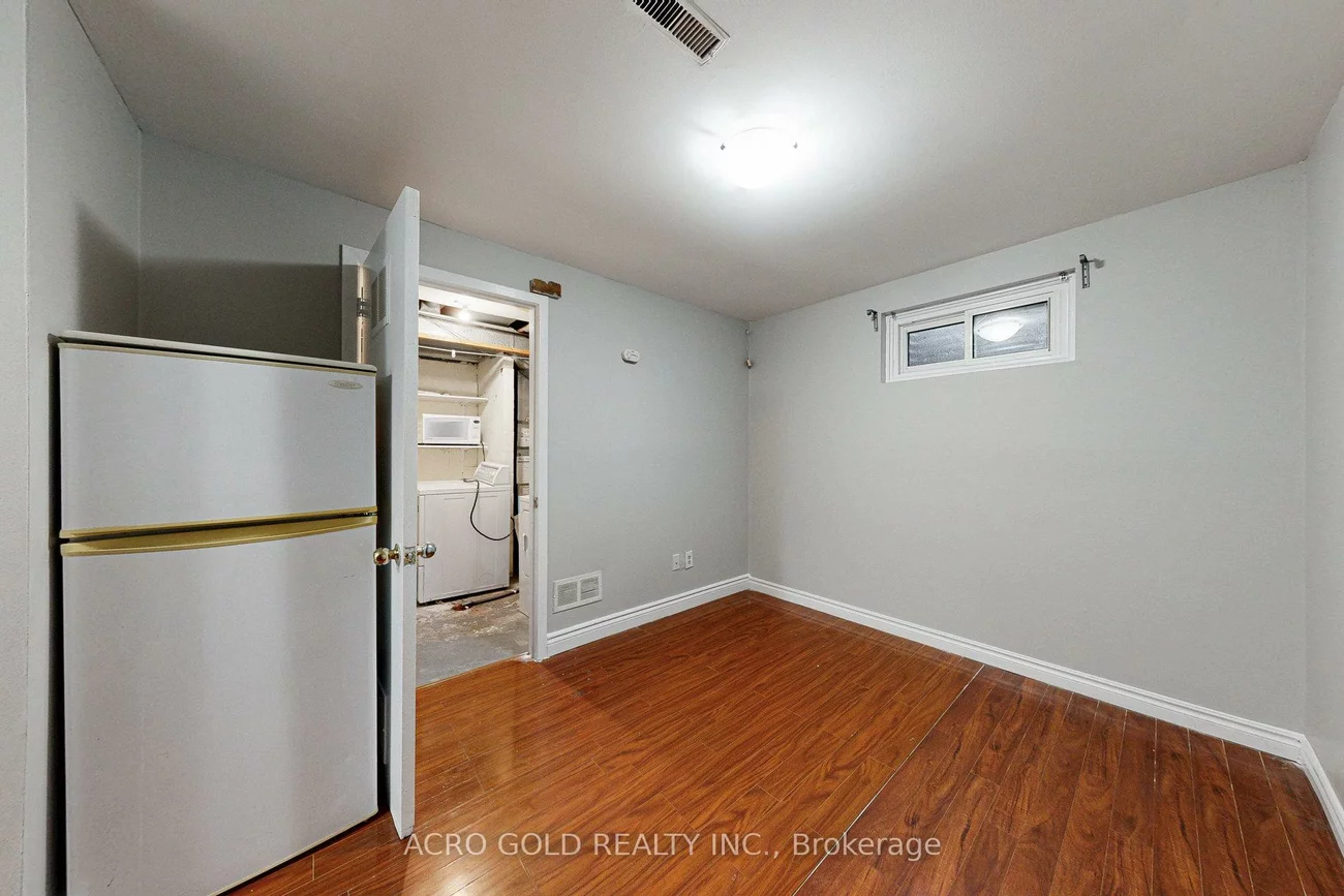 441, Military, Morningside, Toronto