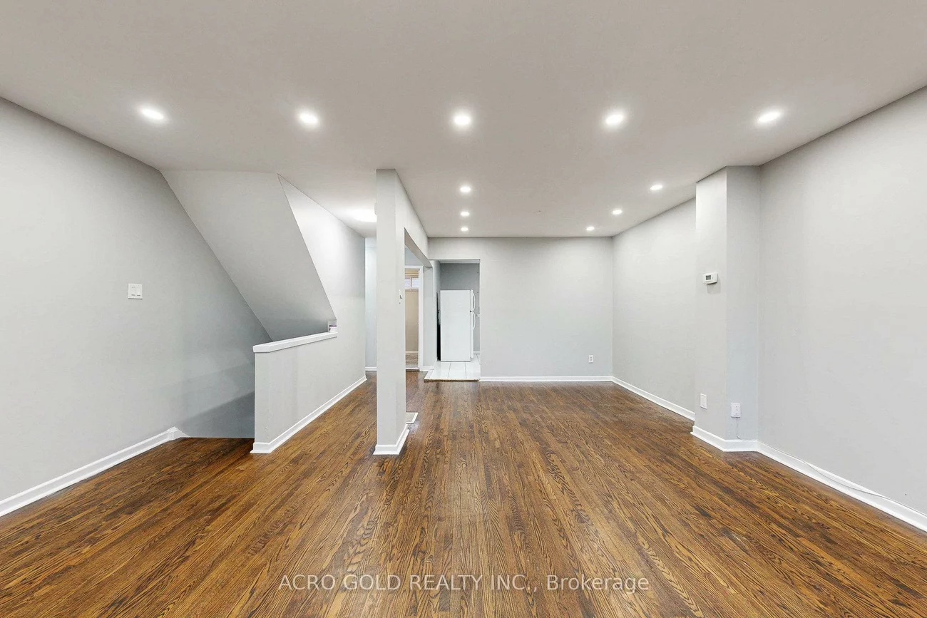 441, Military, Morningside, Toronto