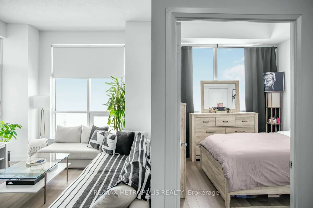 3121, Sheppard, Tam O'Shanter-Sullivan, Toronto