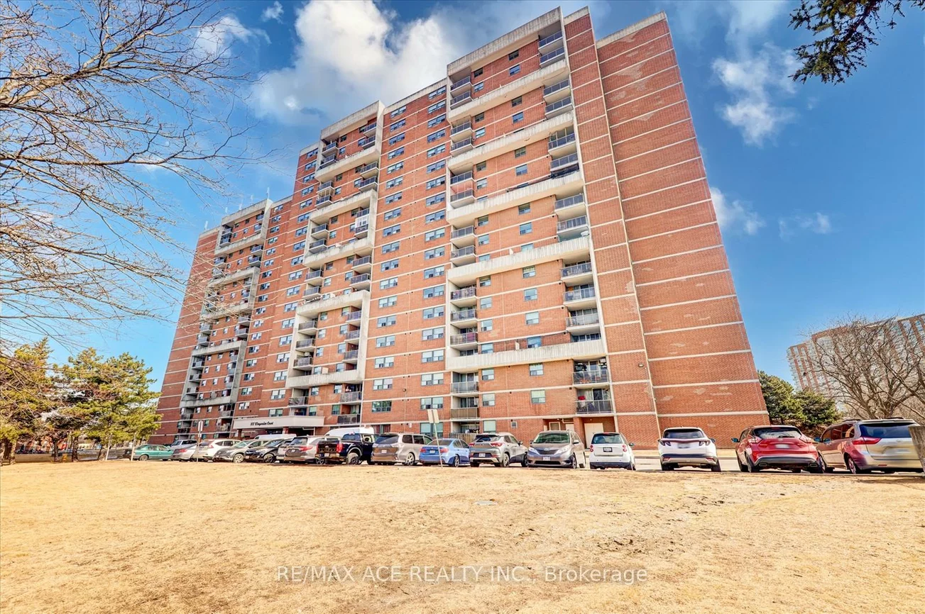 100, Wingarden, Malvern, Toronto