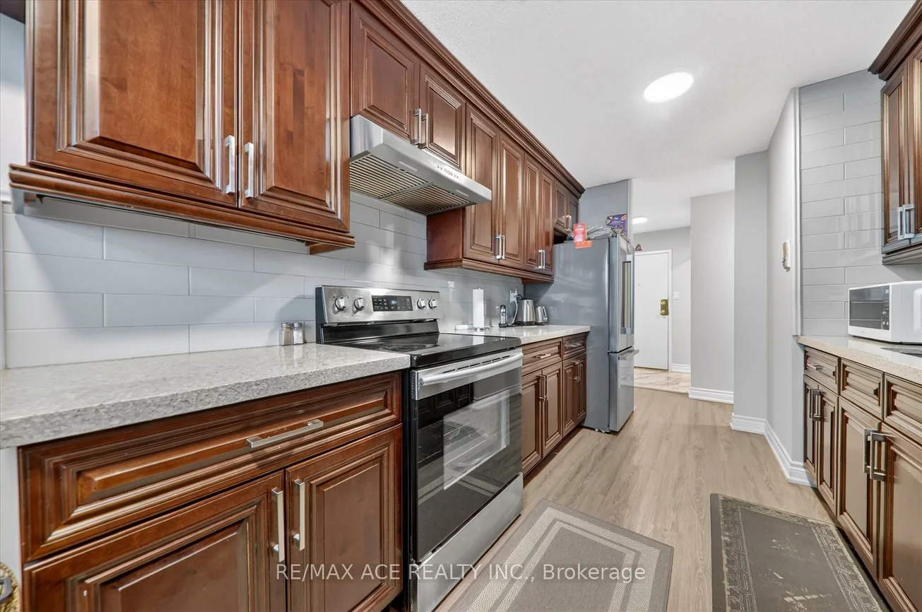 100, Wingarden, Malvern, Toronto