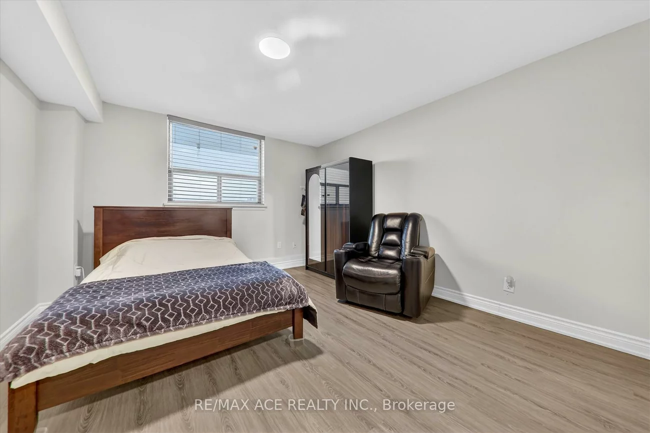 100, Wingarden, Malvern, Toronto