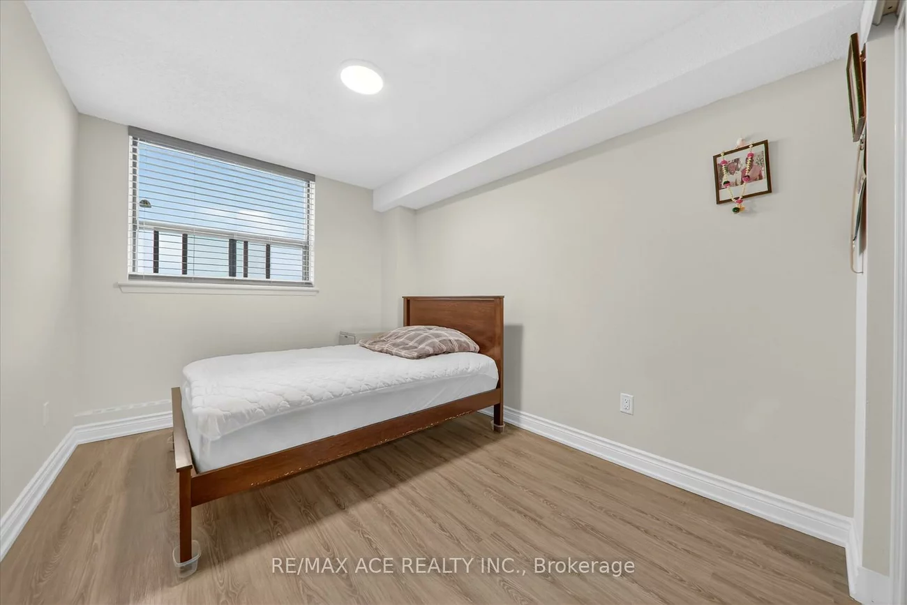 100, Wingarden, Malvern, Toronto