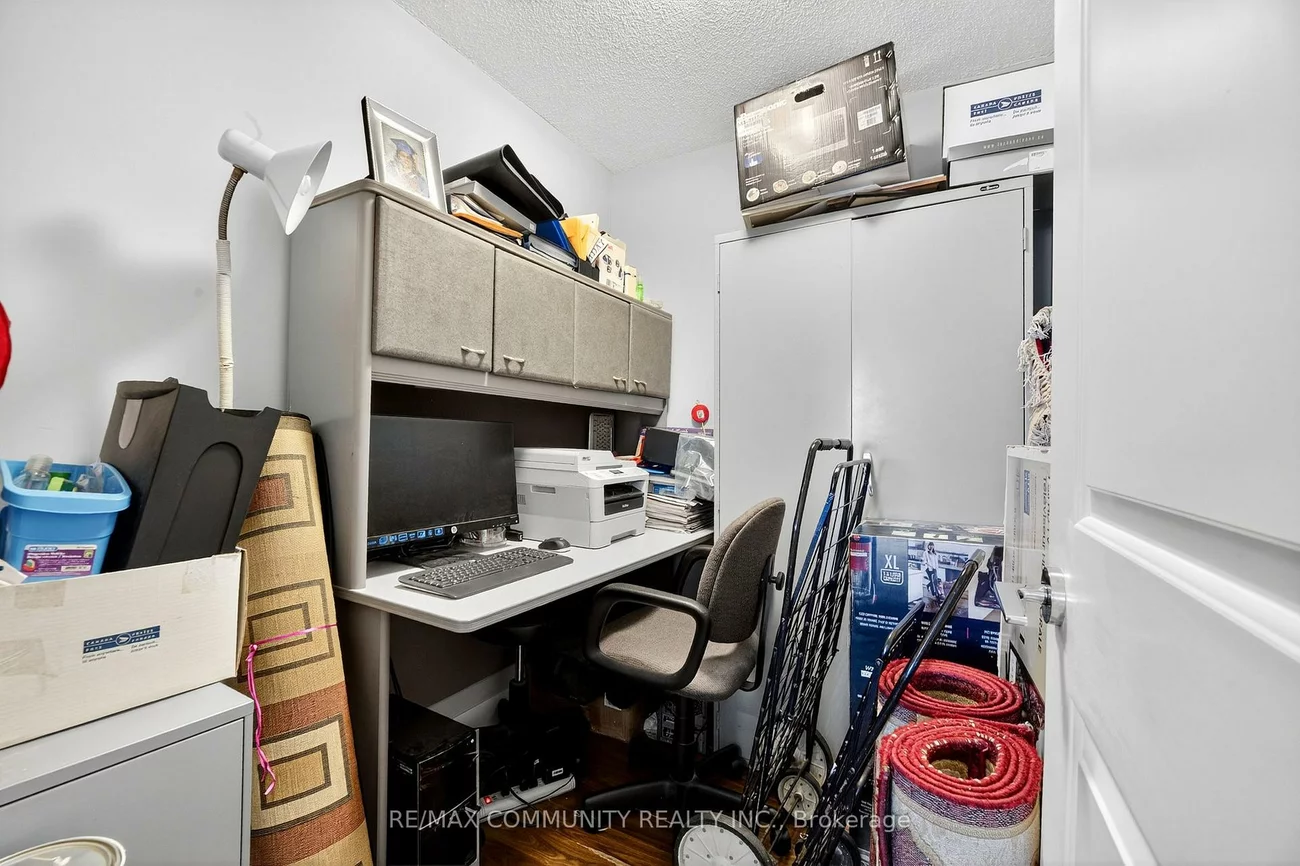 25, Town Centre, Bendale, Toronto